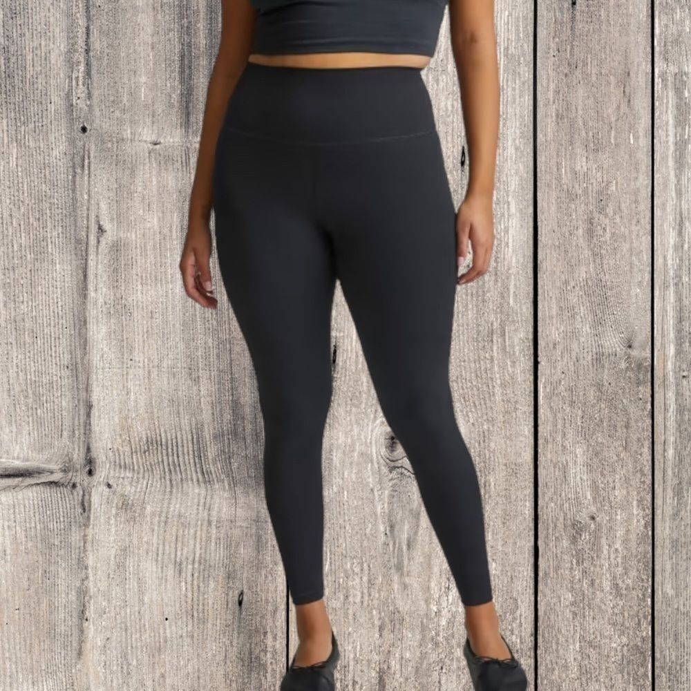 Everlane The Perform Legging Regular Length Black Small